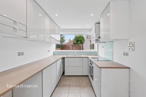 2 bedroom maisonette for sale, Middle Lane, Epsom