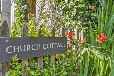 4 bedroom semi-detached house for sale, Tinkerpot Lane, Sevenoaks TN15