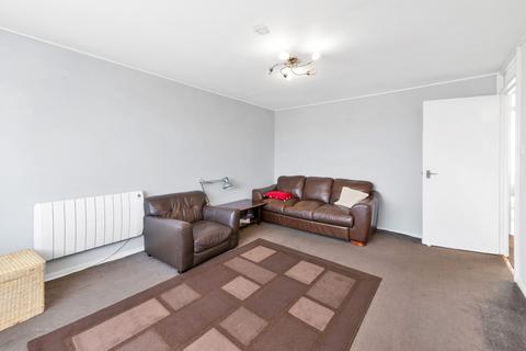 2 bedroom flat for sale, Tennyson Close, Royston SG8