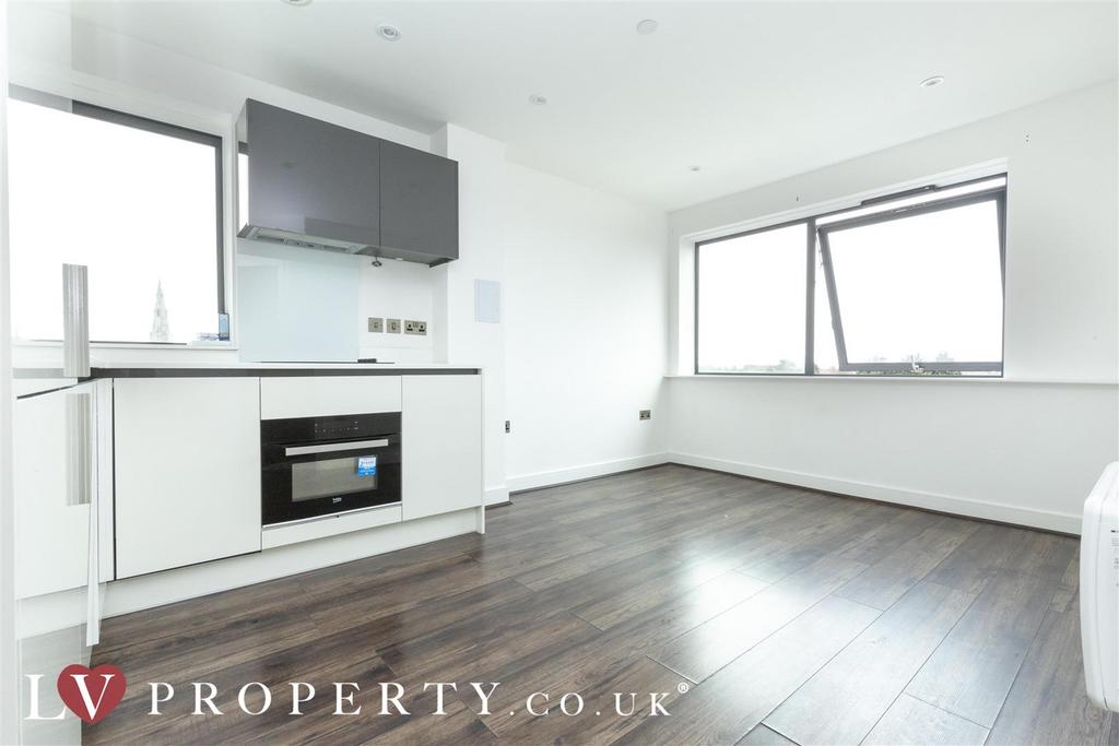 Edwards Road, Birmingham, B24 – pohled 2