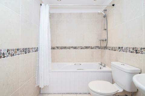 2 bedroom flat to rent, Fishergate, Norwich, NR3