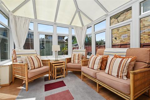3 bedroom detached house for sale, Bruntcliffe Drive, Morley, Leeds, West Yorkshire