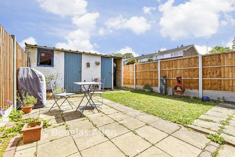 3 bedroom end of terrace house for sale, Falstones, Basildon, Essex
