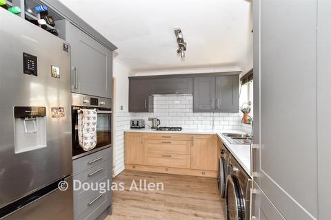 3 bedroom end of terrace house for sale, Falstones, Basildon SS15