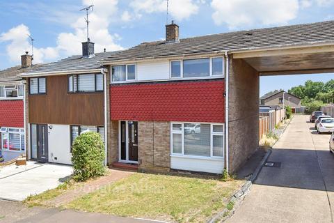 3 bedroom end of terrace house for sale, Falstones, Basildon SS15