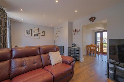 3 bedroom semi-detached house for sale, Lower Crow Nest Drive, Halifax