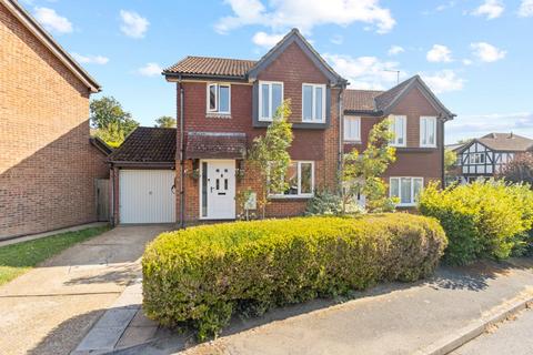 3 bedroom semi-detached house for sale, Forge Rise, Uckfield, East Sussex, TN22