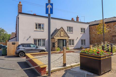 2 bedroom flat for sale, Market Street, Eckington, Sheffield, S21