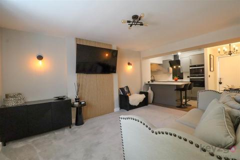 2 bedroom flat for sale, Market Street, Eckington, Sheffield, S21