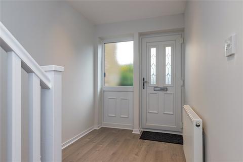 3 bedroom terraced house to rent, Earlsway, Macclesfield, Cheshire, SK11