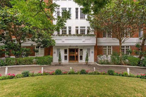 Studio for sale, Langford Court, Abbey Road, St John's Wood, London, NW8