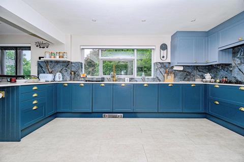 5 bedroom detached house for sale, Slapton Road, Little Billington, Leighton Buzzard