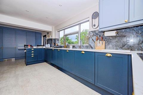 5 bedroom detached house for sale, Slapton Road, Little Billington, Leighton Buzzard