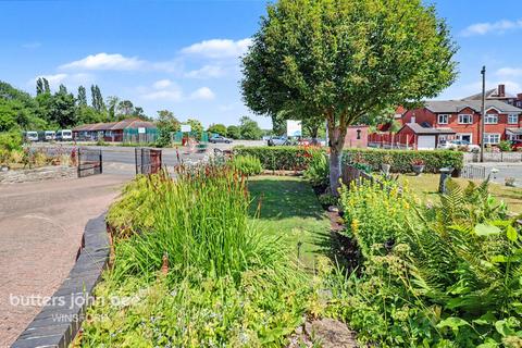 3 bedroom semi-detached bungalow for sale, Grange Lane, Winsford