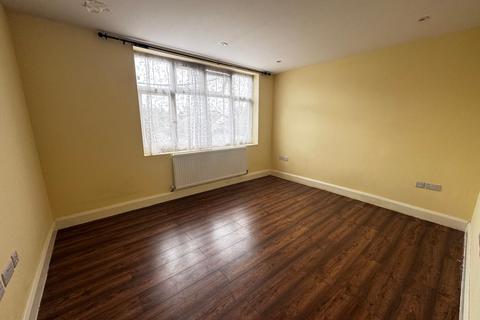 1 bedroom flat to rent, Kenton Road, Kenton, HA3
