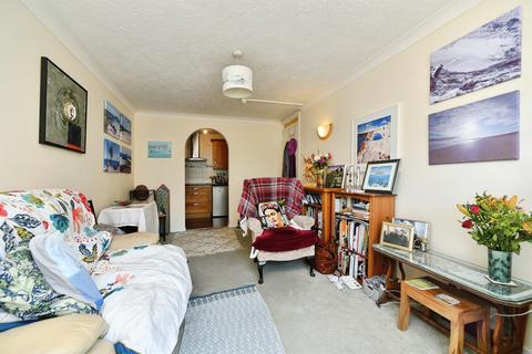 2 bedroom flat for sale, St. Georges Road, Brighton