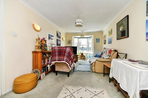 2 bedroom flat for sale, St. Georges Road, Brighton