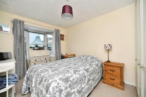 2 bedroom flat for sale, St. Georges Road, Brighton