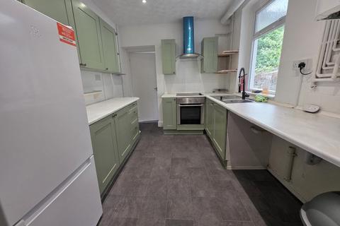 3 bedroom terraced house to rent, Watkin Street, Swansea, City And County of Swansea.