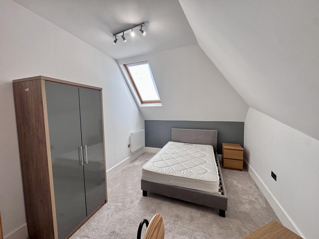 Apartment in Nottingham, Rainbow Quarter, The Meadows - View 6