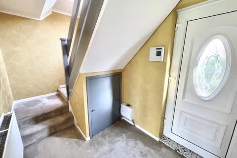 2 bedroom semi-detached house to rent, Manvers Road, Sheffield, S26
