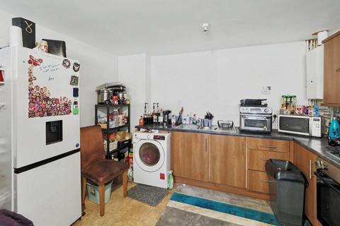 3 bedroom flat for sale, 7 Old School Lane, Creswell, Worksop, Nottinghamshire, S80 4BY