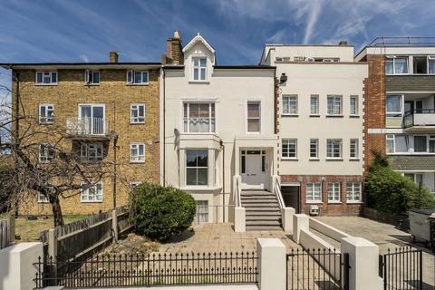 2 bedroom flat for sale, Garratt Lane, London SW17