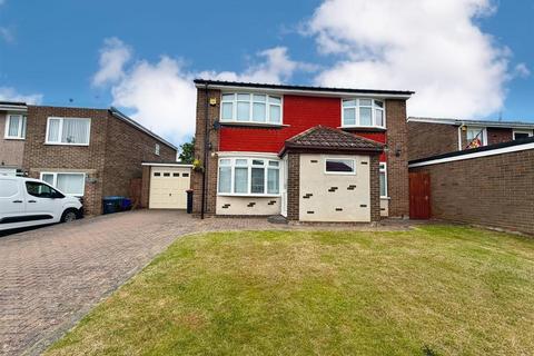 4 bedroom detached house to rent, Birchwood Road, Marton-In-Cleveland, Middlesbrough