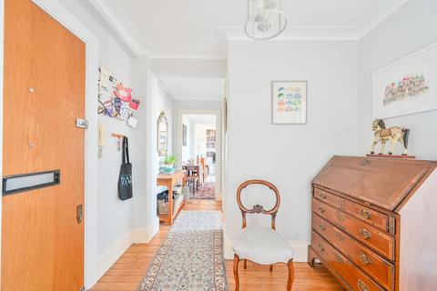 2 bedroom flat for sale, Ashford Court, Willesden Green, London, NW2