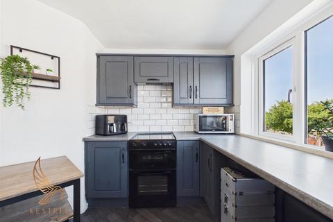 3 bedroom end of terrace house for sale, Huntwick Crescent, Pontefract WF7