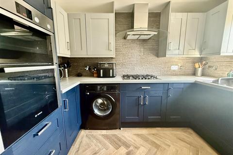 3 bedroom end of terrace house for sale, Neville Close, Gainford, Darlington