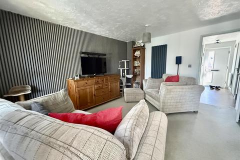 3 bedroom end of terrace house for sale, Neville Close, Gainford, Darlington