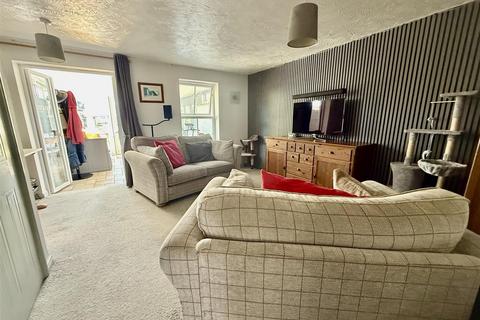3 bedroom end of terrace house for sale, Neville Close, Gainford, Darlington