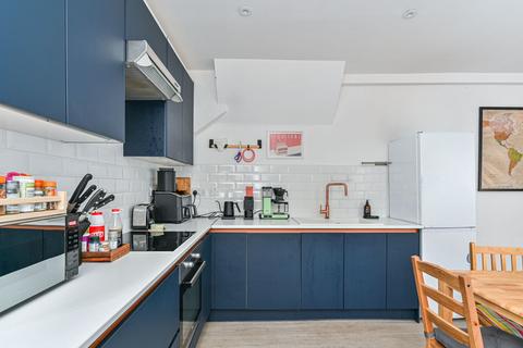 2 bedroom maisonette for sale, Mellison Road, Tooting, London, SW17