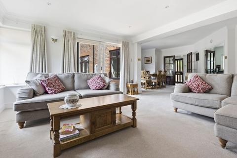 2 bedroom apartment for sale, Virginia Water, Surrey