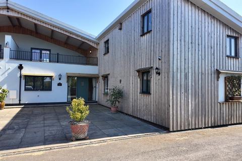 3 bedroom barn conversion to rent, Barnfield Farm, Leominster