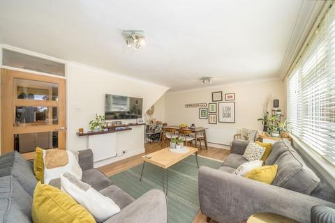 Lydney Close, London SW19