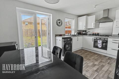 3 bedroom semi-detached house for sale, Railway Walk, Royston