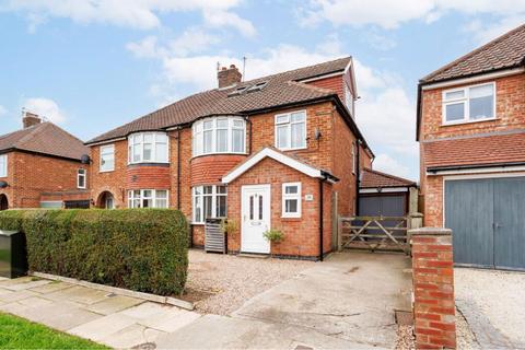 4 bedroom semi-detached house for sale, Penyghent Avenue, York, YO31