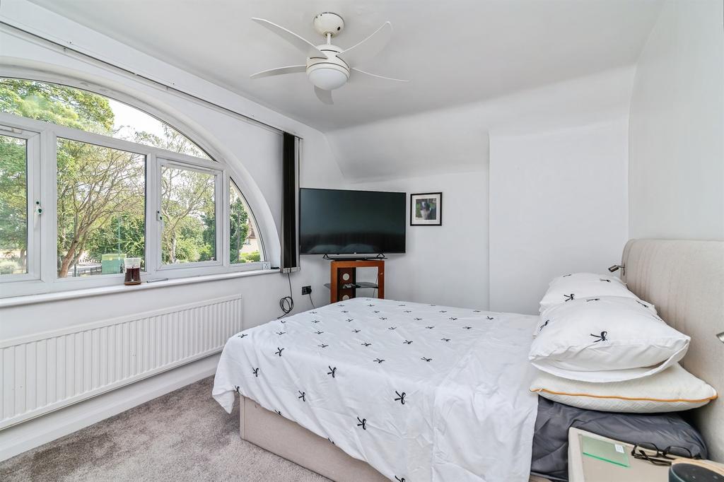 House in Nottingham, Aspley - View 3