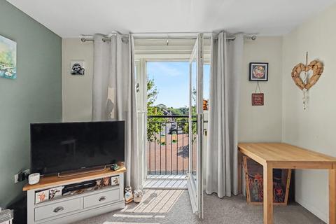 2 bedroom apartment for sale, 31 Dennetts Close, Daventry, NN11 9AE