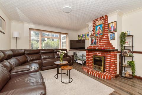 3 bedroom terraced house for sale, Shepeshall, Basildon, Essex