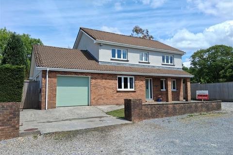 5 bedroom detached house for sale, Greenfield Road, Twyn, Ammanford