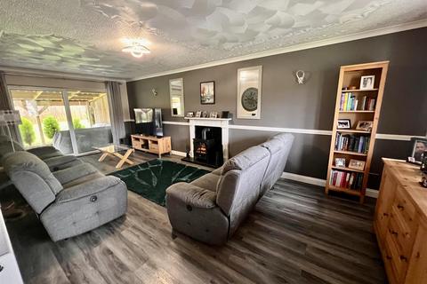 5 bedroom detached house for sale, Greenfield Road, Twyn, Ammanford