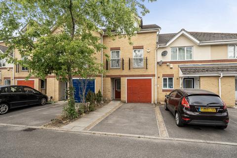 3 bedroom terraced house for sale, Chaucer Way, Slough