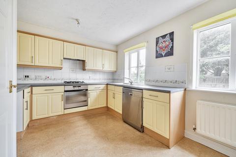 3 bedroom terraced house for sale, Chaucer Way, Slough