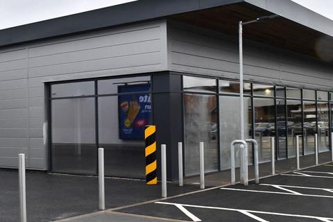 Retail property (high street) to rent, Bridgnorth Rd Wombourne WV5 0AL