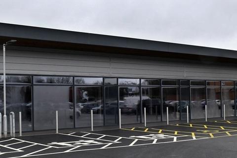 Retail property (high street) to rent, Bridgnorth Rd Wombourne WV5 0AL