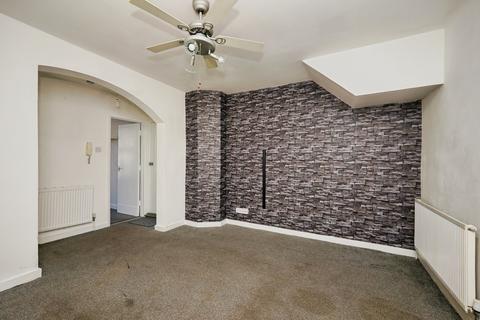 2 bedroom flat for sale, Folkestone Road, Dover, Kent, CT17