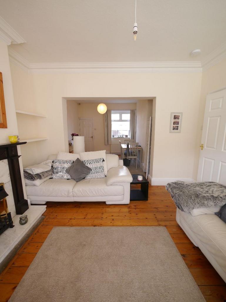 House in Newcastle upon Tyne, Gosforth - More